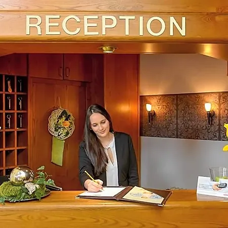Am Brenner Hotel