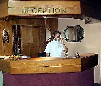 Am Brenner Отель Таубербишофсхайм