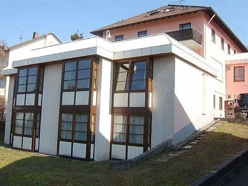 Am Brenner Таубербишофсхайм